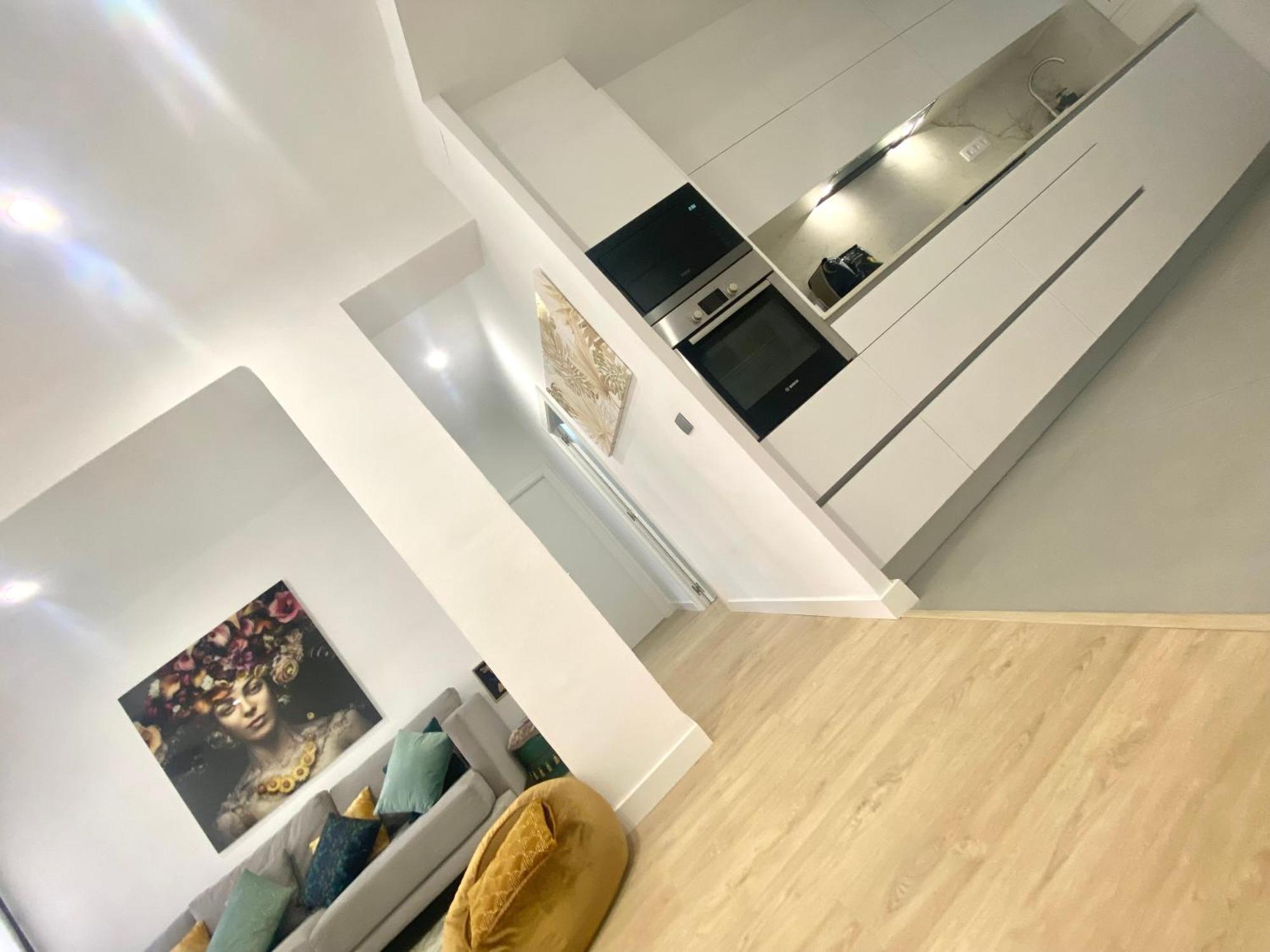 Barcelona Chic Apartments- Free Parking - 10 Min From Bcn City Centre By Metro Exteriér fotografie