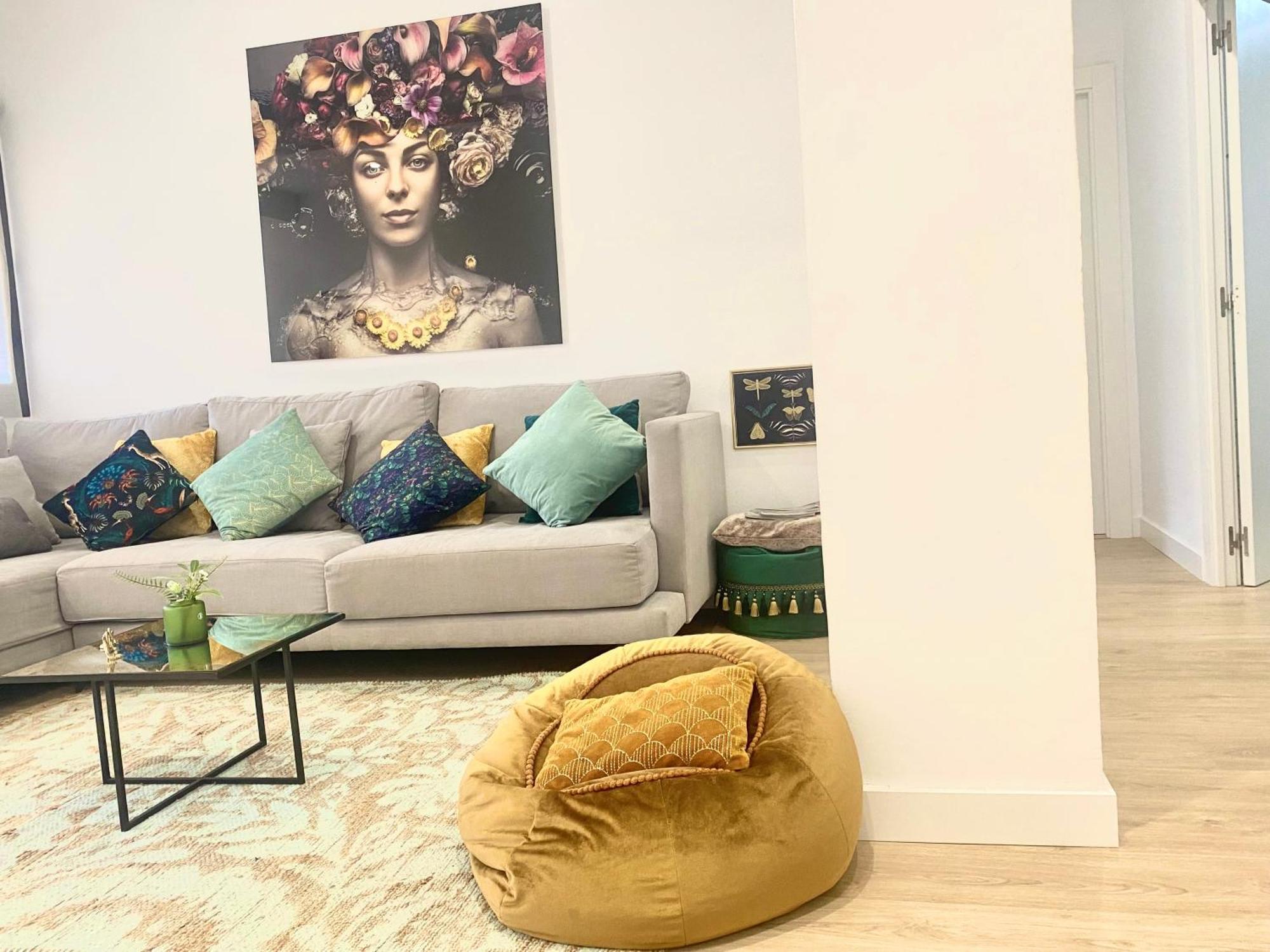 Barcelona Chic Apartments- Free Parking - 10 Min From Bcn City Centre By Metro Exteriér fotografie